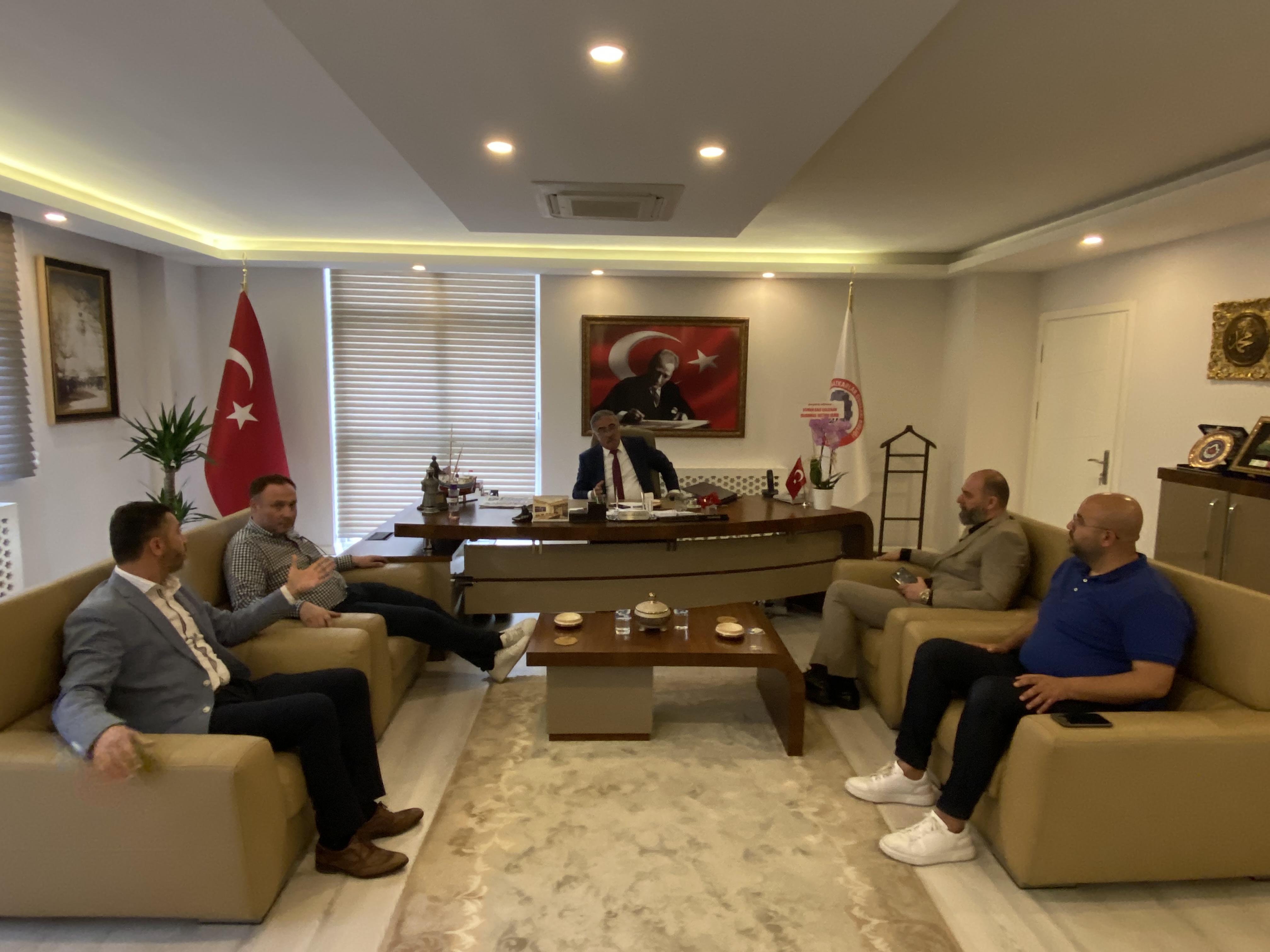 ASRİAD'dan Güven Tazeleyen Başkanlara Ziyaret