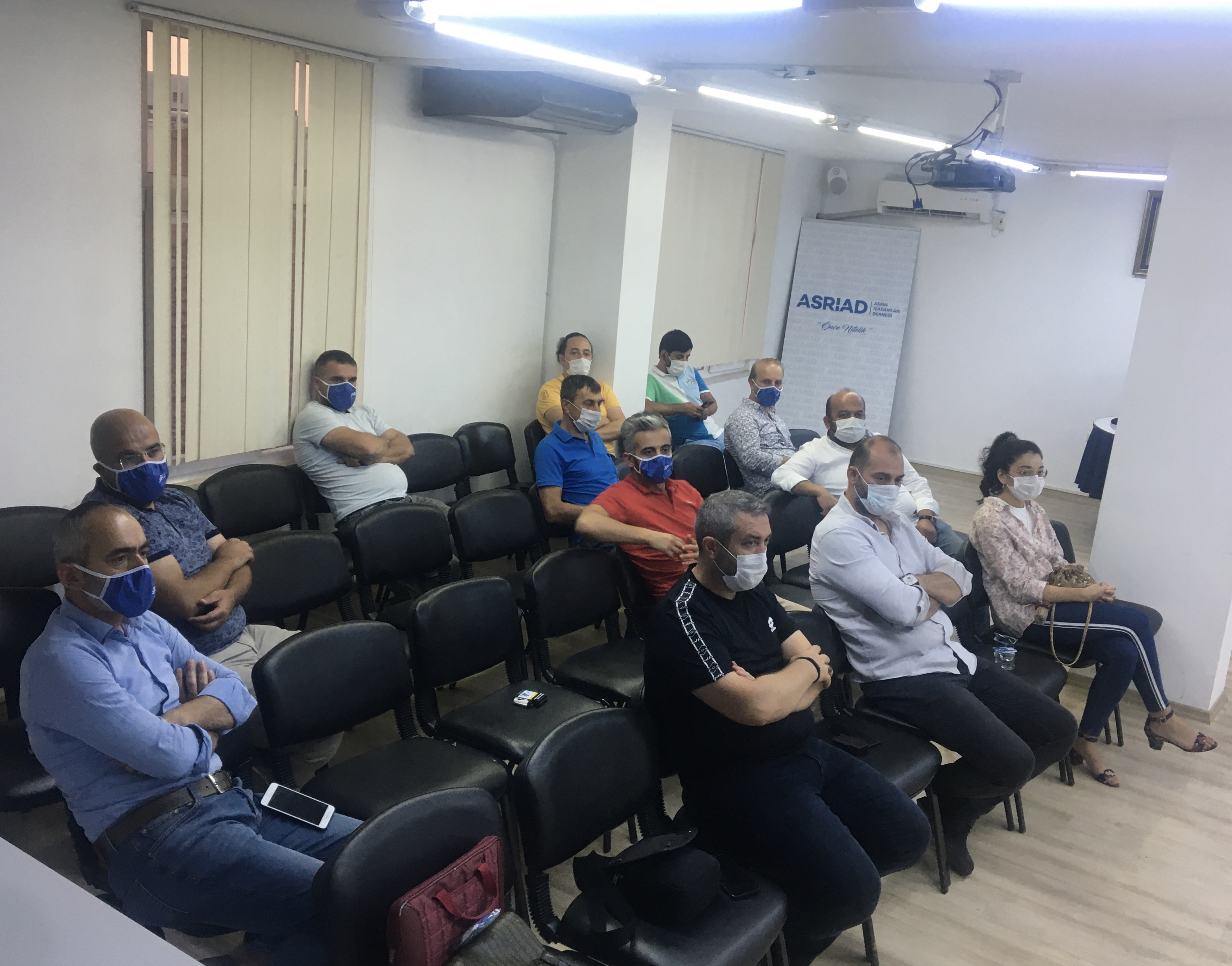 ASRİAD KVK Bilgilendirmesi Yaptı